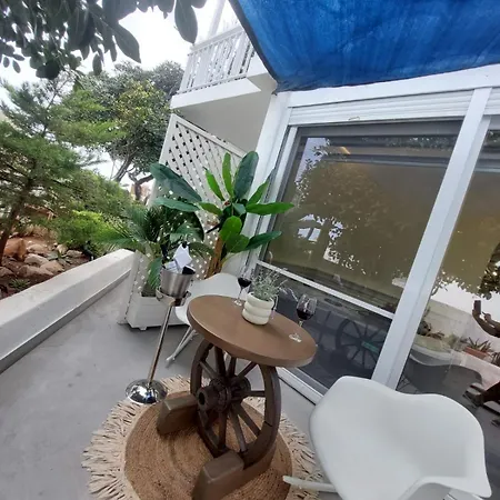 Apartment George's Point Of View Naoussa