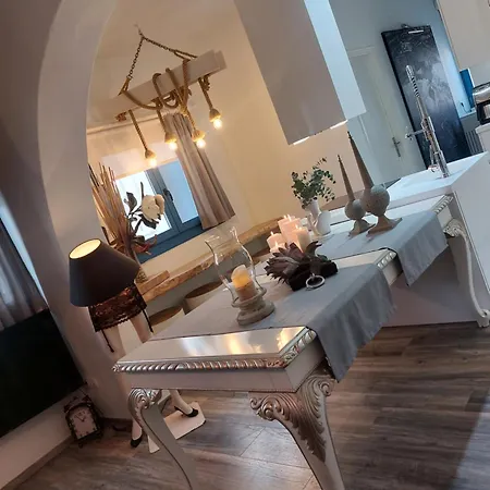 公寓 George's Point Of View 纳乌萨