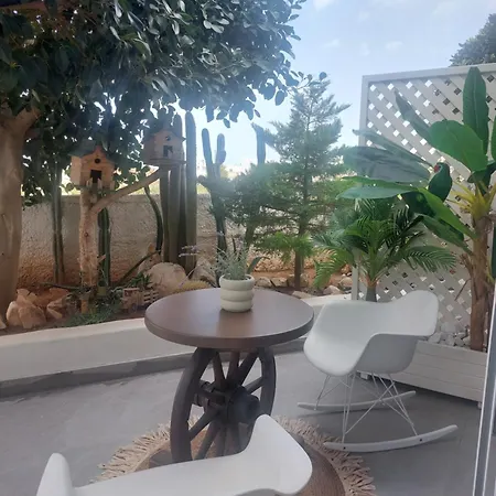 George's Point Of View * נאוסה