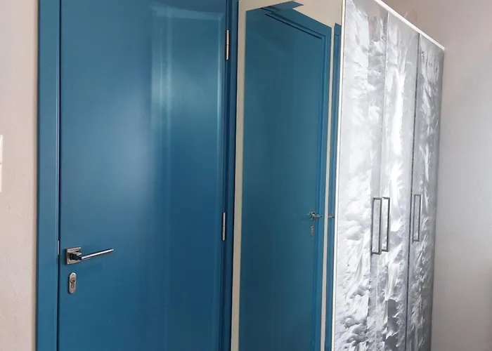 George's Point Of View Naousa